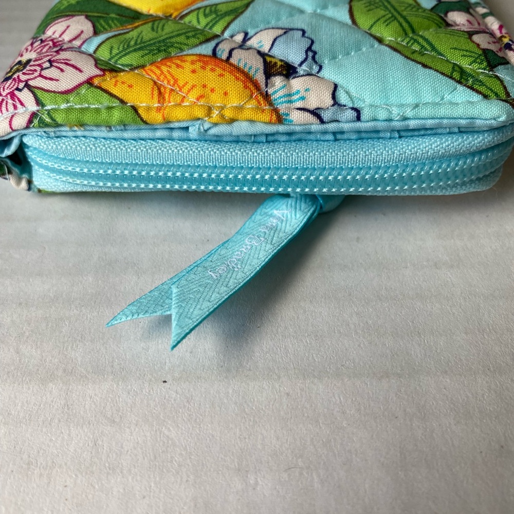 Vera Bradley RFID Turnlock Wallet Lemon Grove NWOT - Picture 7 of 13